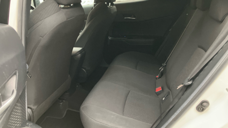 Toyota C-HR 1.8 Hybrid Design 5dr CVT Hybrid Hatchback